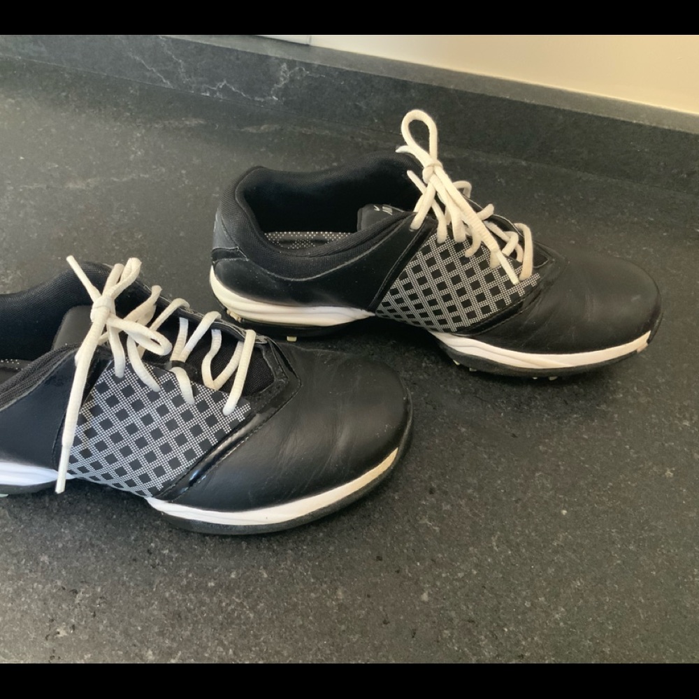 Golf shoes - Picture 2 of 4
